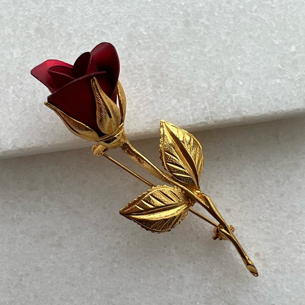 Vintage Giovanni Red & Gold Rose Pin - image 2